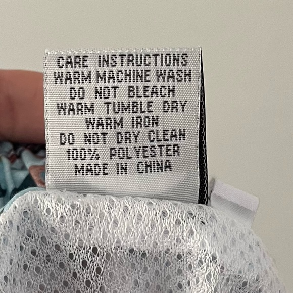 Franks Maui Sky Swim Trunks Size Large - Picture 8 of 12